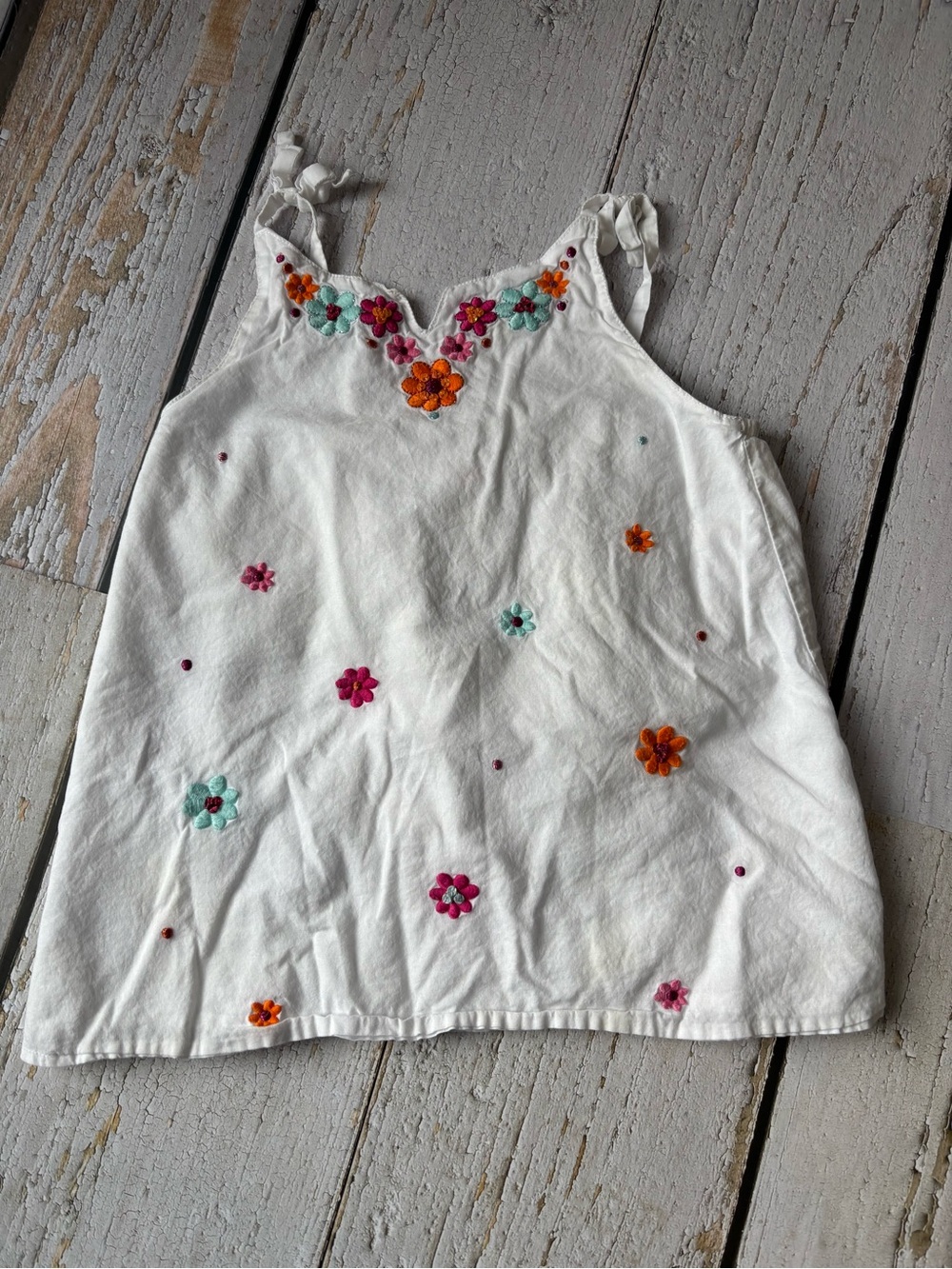 5/$25 Gymboree White Tank Top with Colorful Floral Embroidery